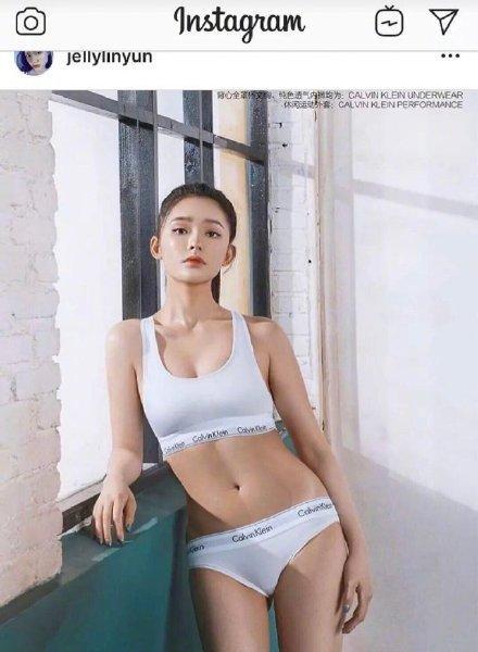 赵薇露内衣照片曝光,内衣照片引发热议